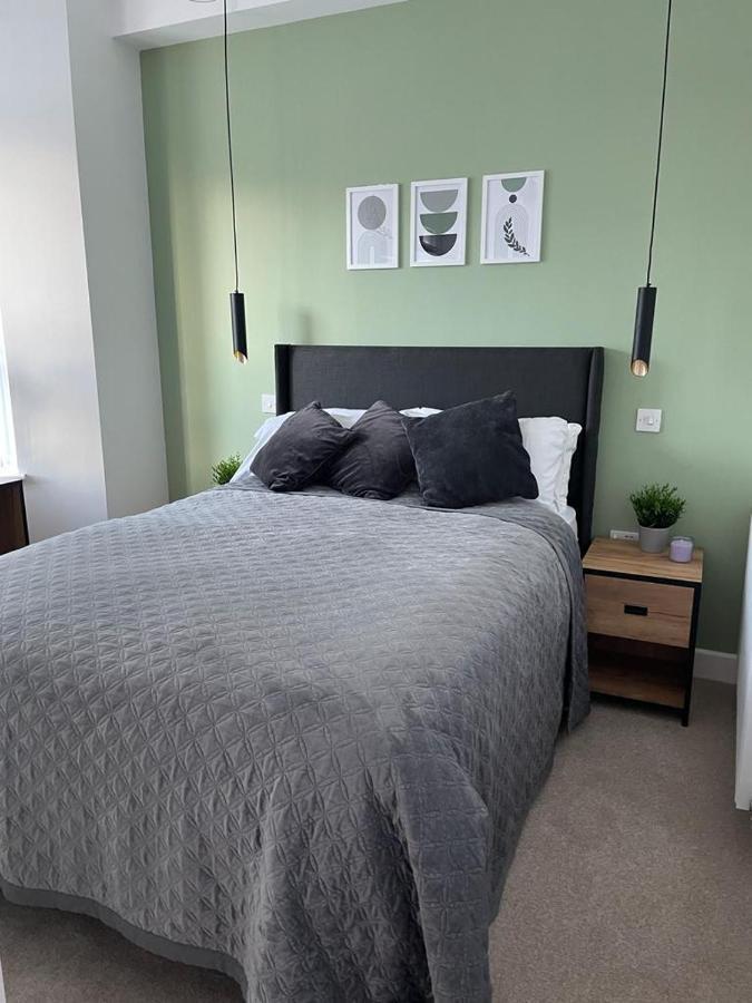 Wren - Luxury 1 Bed Serviced Suites * Coventry